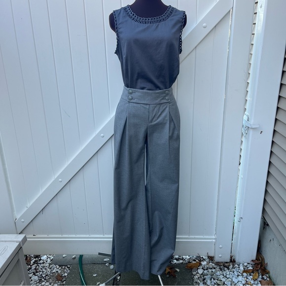 NWOT gray sailor pleated flare pants size 6L - Picture 5 of 14